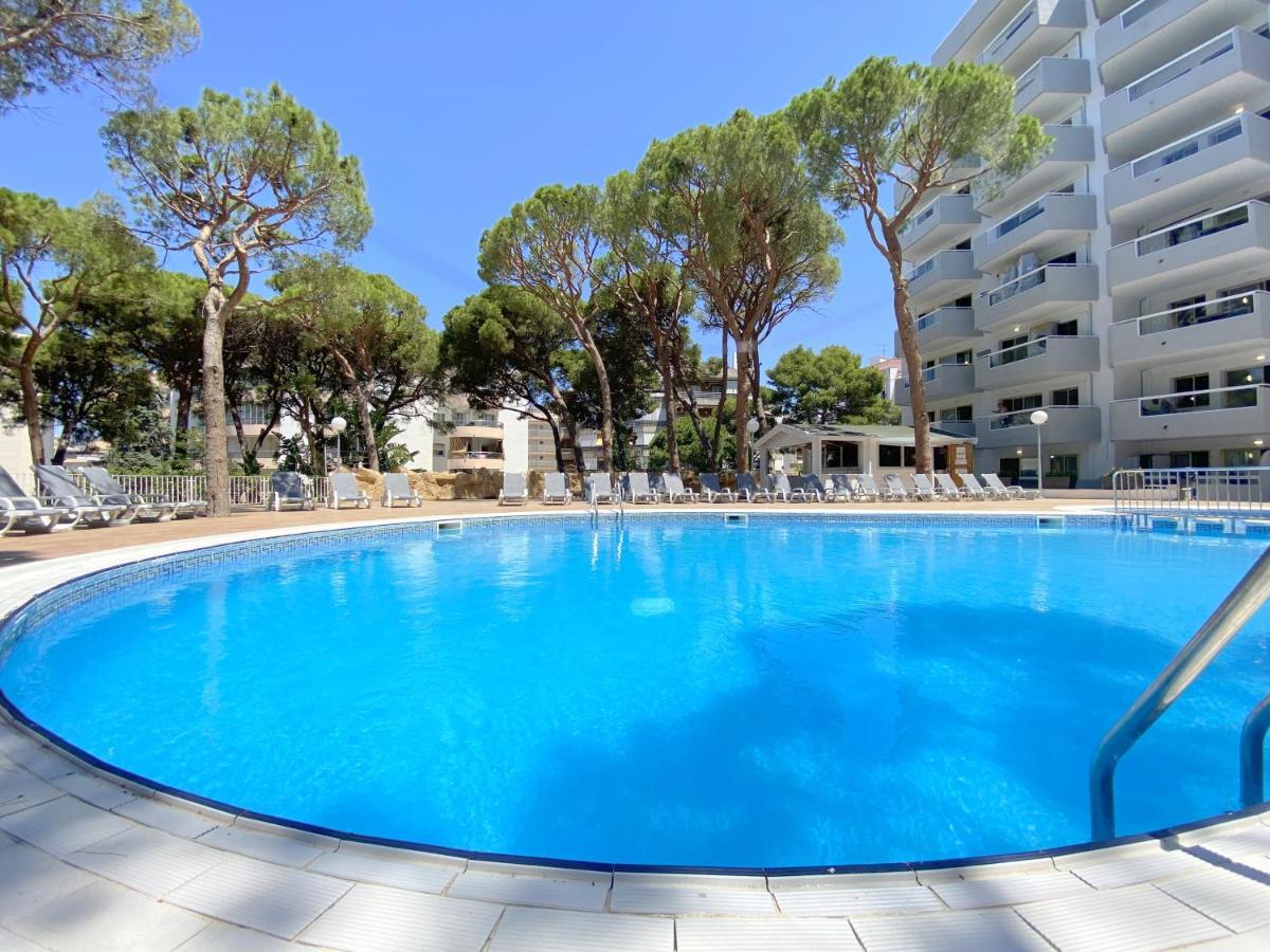 Rentalmar Blue & Pool Apartment