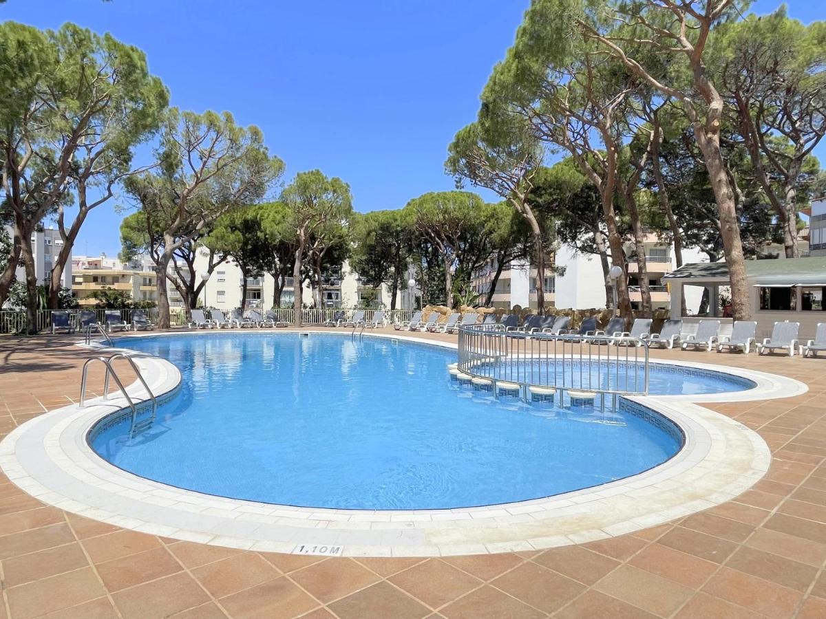 Appartamento Rentalmar Blue & Pool *