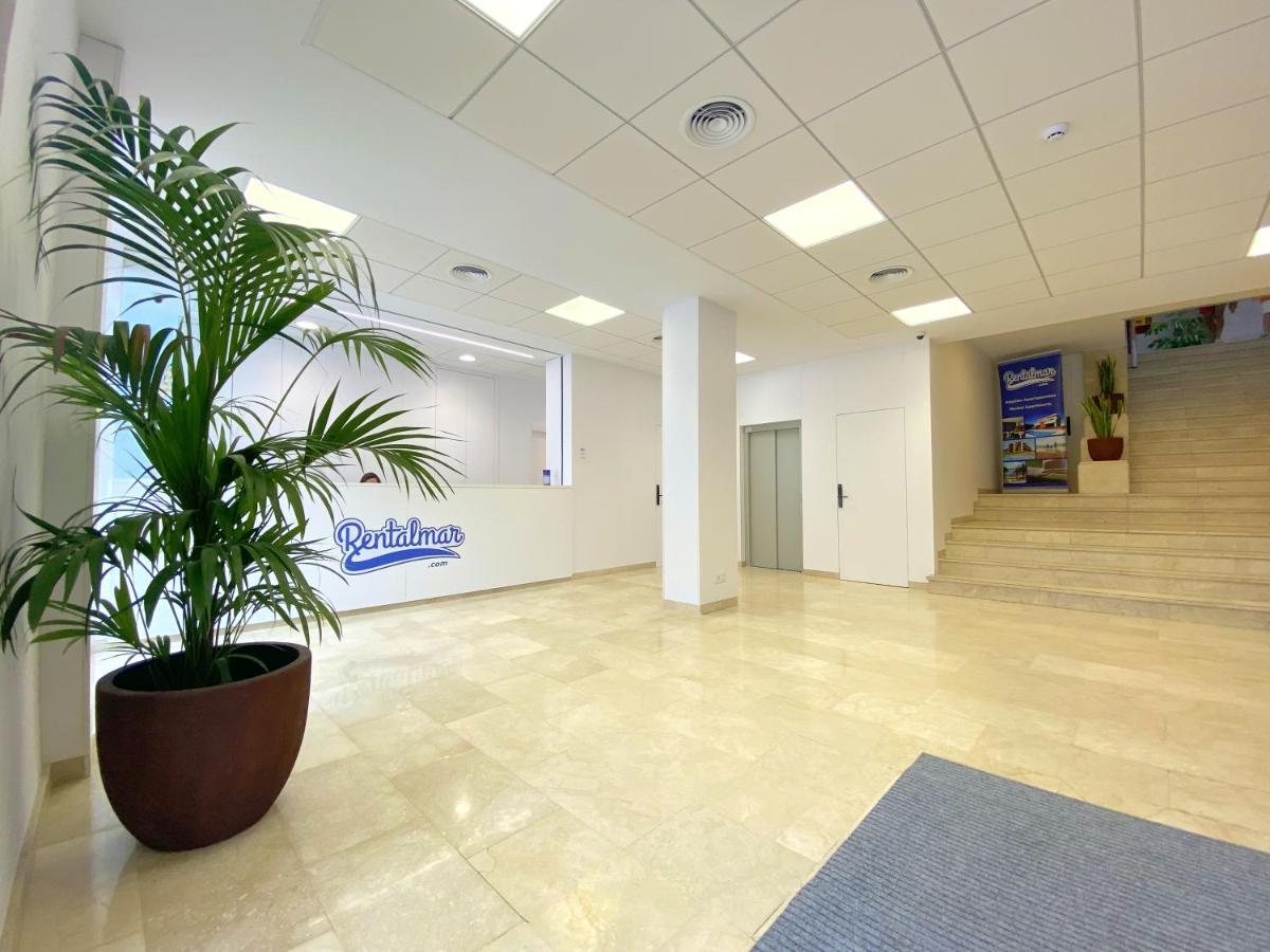Appartamento Rentalmar Blue & Pool *